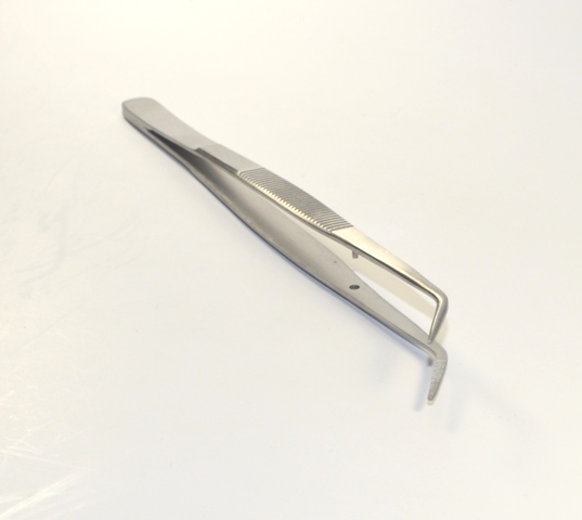 Pinzeta zubní lomená č. 35