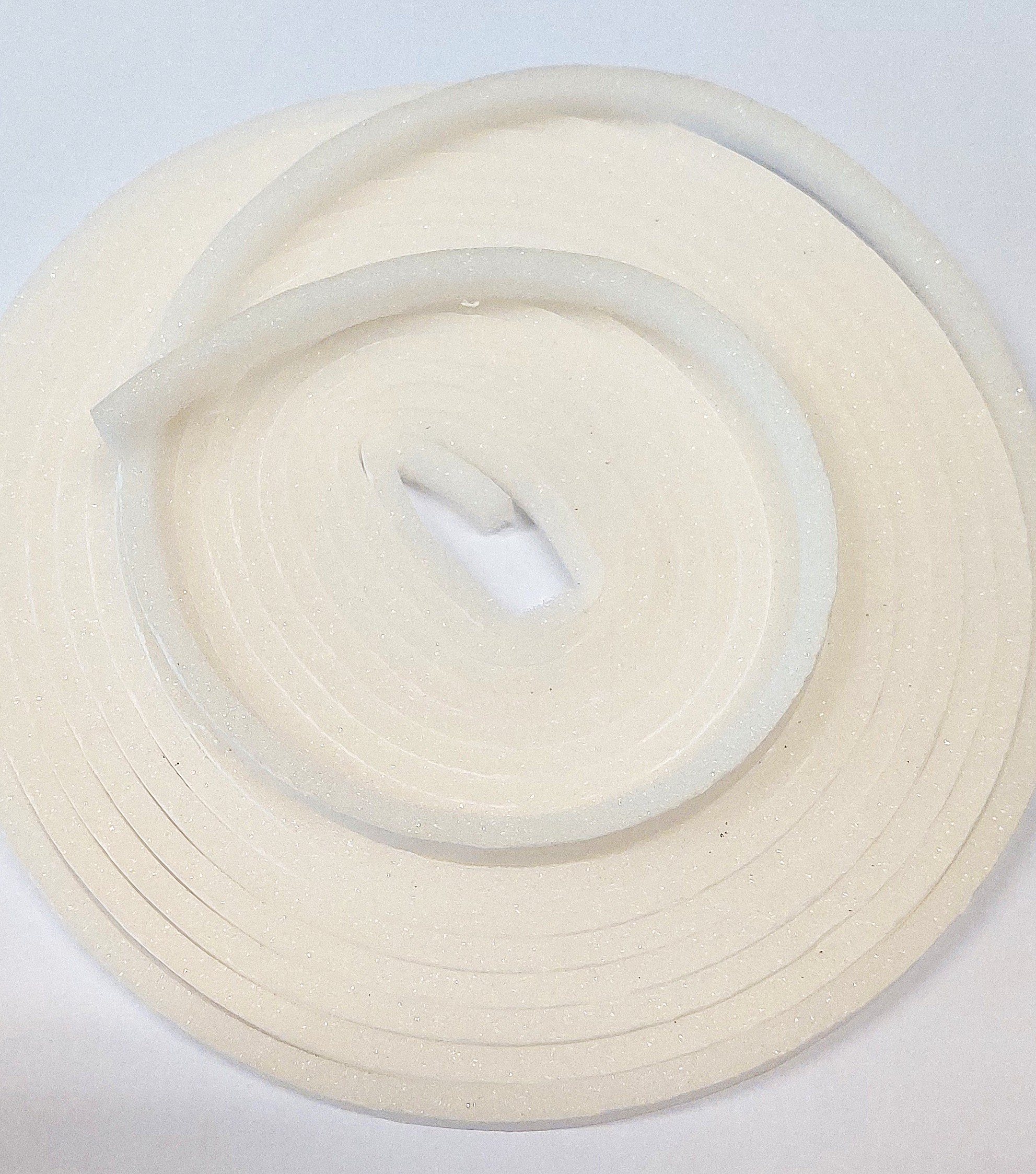 Molitanové těsnění do oken, těsnící páska na okno