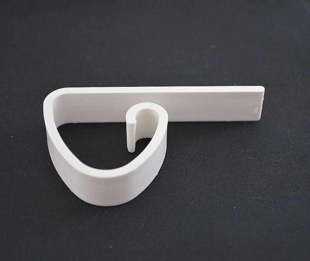 Ubrusová svorka plastová bílá